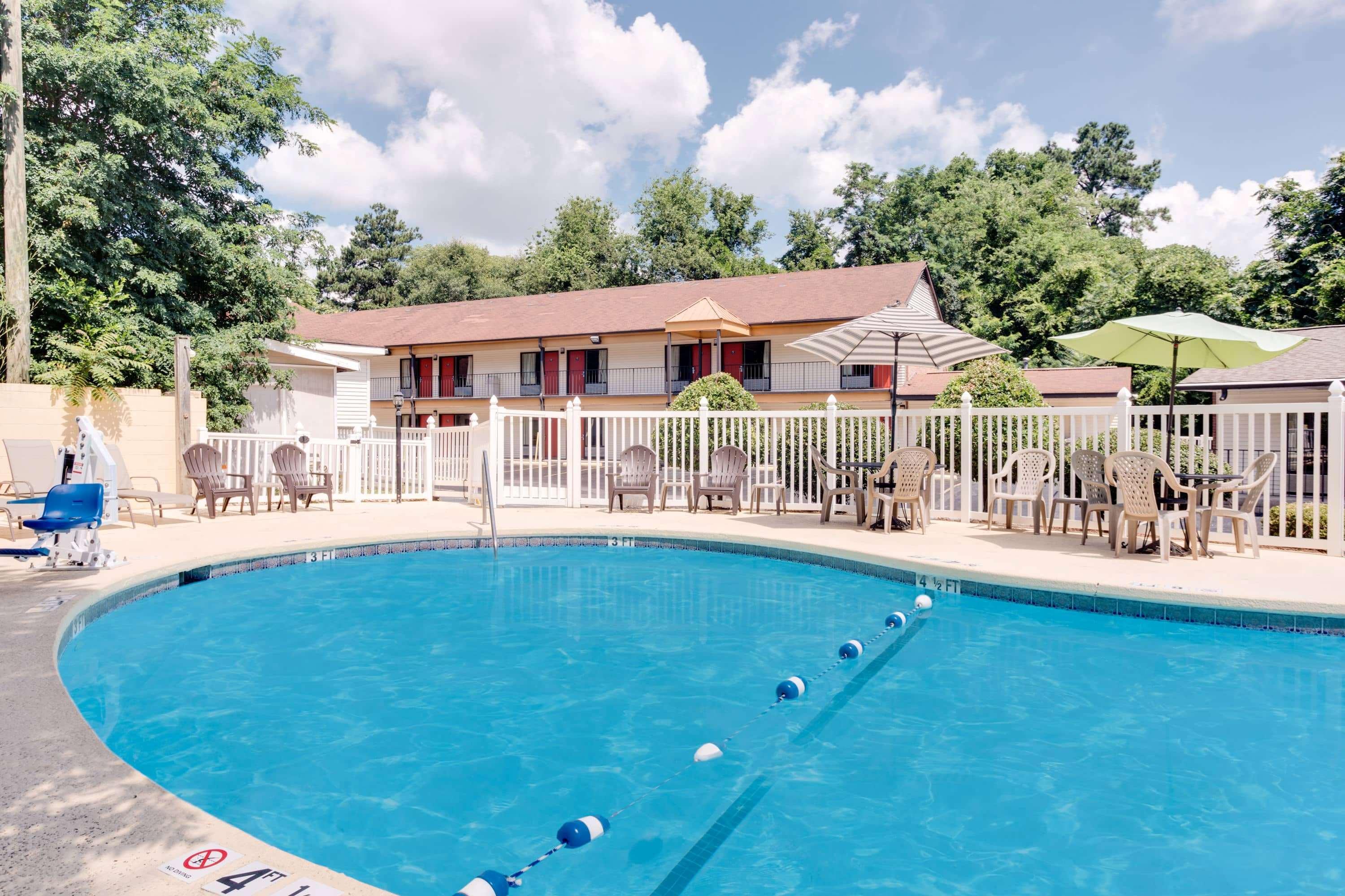 Americas Best Value Inn Aiken Exterior photo