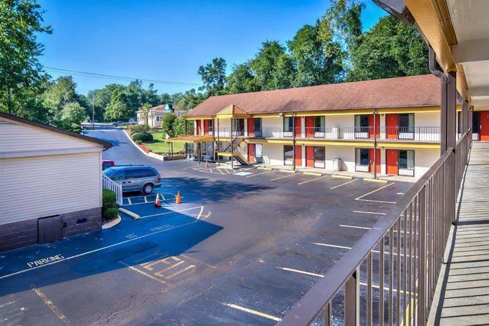 Americas Best Value Inn Aiken Exterior photo