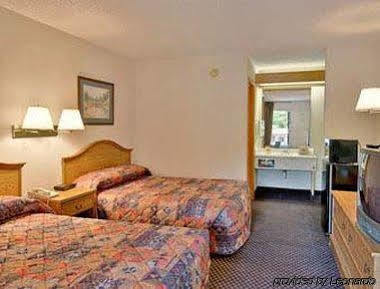 Americas Best Value Inn Aiken Exterior photo
